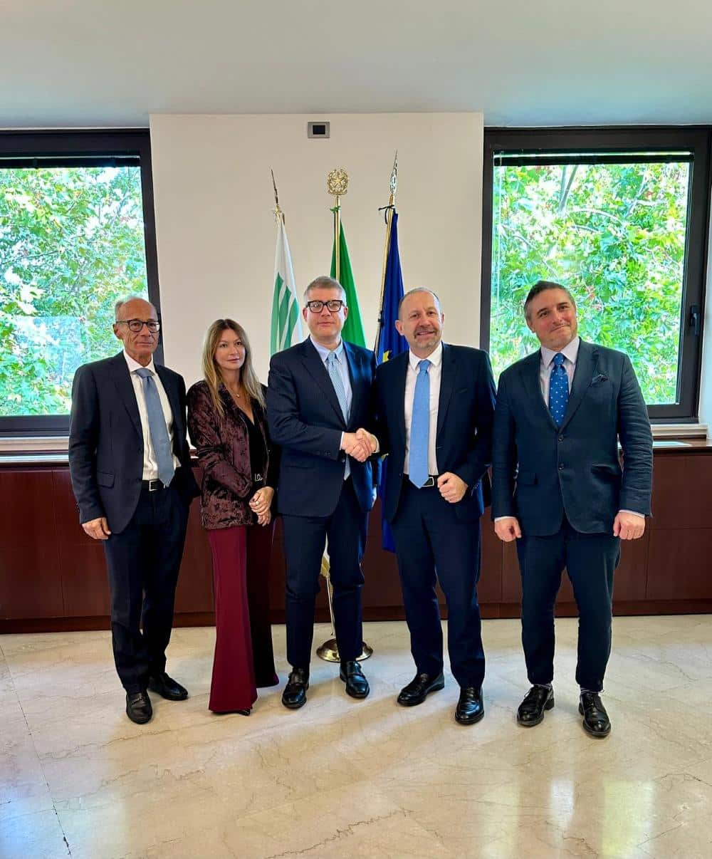ENERGIA: BOLLETTE ANCORA ALTE, CONFCOMMERCIO SIGLA UN PROTOCOLLO CON GSE