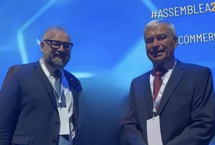 𝗗𝗔𝗡𝗡𝗜 𝗣𝗘𝗥 𝗜𝗟 𝗠𝗔𝗟𝗧𝗘𝗠𝗣𝗢 𝗜𝗡 𝗦𝗜𝗖𝗜𝗟𝗜𝗔, 𝗖𝗢𝗡𝗙𝗖𝗢𝗠𝗠𝗘𝗥𝗖𝗜𝗢 𝗦𝗜𝗖𝗜𝗟𝗜𝗔 𝗖𝗛𝗜𝗘𝗗𝗘 𝗔 𝗖𝗢𝗡𝗙𝗖𝗢𝗠𝗠𝗘𝗥𝗖𝗜𝗢 𝗡𝗔𝗭𝗜𝗢𝗡𝗔𝗟𝗘 𝗨𝗡 𝗦𝗢𝗦𝗧𝗘𝗚𝗡𝗢 𝗔𝗗 𝗛𝗢𝗖