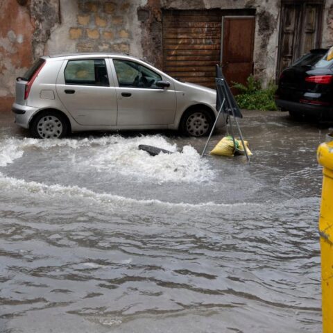 CICLONE HARRY, IL MINISTERO SCENDE IN CAMPO PER SOSTENERE IL TURISMO